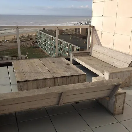 Penthouse At Sea *